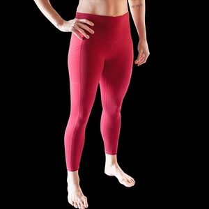 Born Primitive Pants - Born Primitive Capri Rise & Grind Leggings, Large Born Primitive Pants - Born Primitive Capri Rise & Grind Leggings, Large